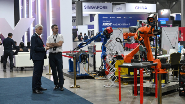 От школьного ИИ до цифровой медицины: курс Алматы на 2026 год