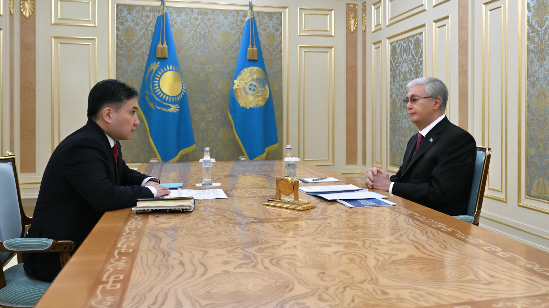 Токаев принял министра труда и социальной защиты населения Аскарбека Ертаева