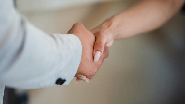 В Казахстане сократилось количество сделок купли-продажи жилья на 47,8%