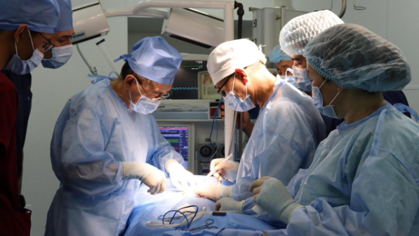 В Алматы хирурги спасли ребенка, проглотившего 31 магнит