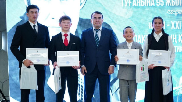 В Алматы состоялась литературно-поэтическая встреча, посвященная 95-летию Мукагали Макатаева