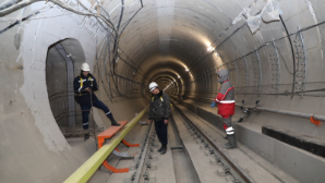 Алматинские строители метро досрочно завершили соединение действующей станции со строящейся