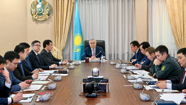 Меры по увеличению пропускной способности пунктов автопропуска на границе обсудили в Правительстве