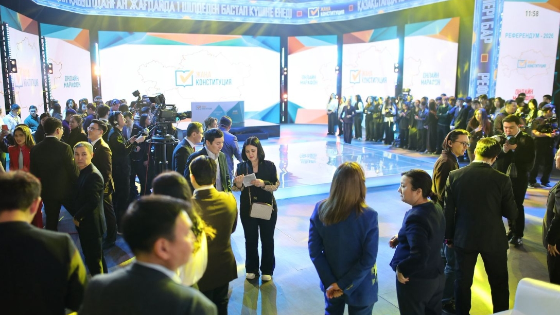 Формулировка «...не должна посягать на честь и достоинство других лиц…» является запретом на журналистские расследования или антикоррупционные публикации 