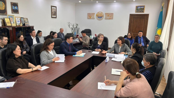 В Астане эксперты обсудили проект новой Конституции: правовой фундамент семейных ценностей и социальная защита
