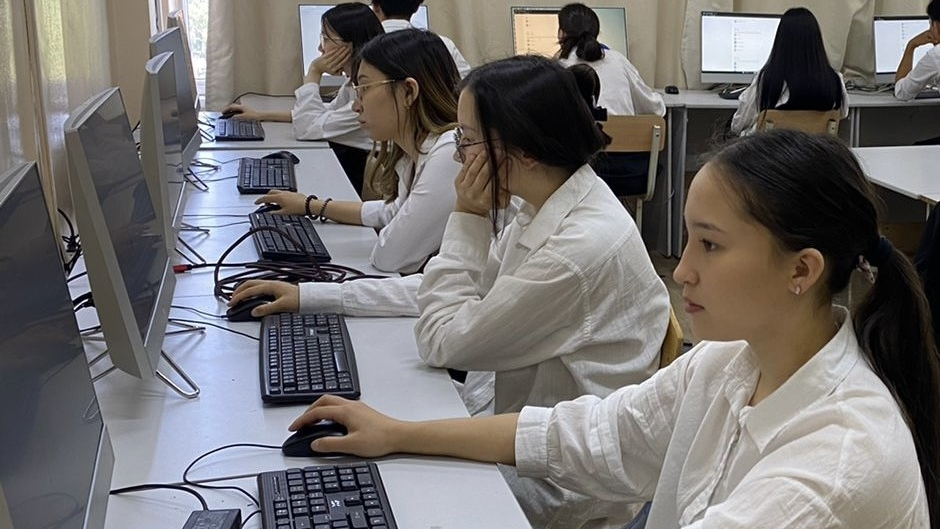 Алматы формирует новое поколение IT-лидеров: BILIMHACK–2026