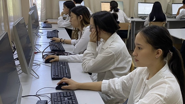 Алматы формирует новое поколение IT-лидеров: BILIMHACK–2026