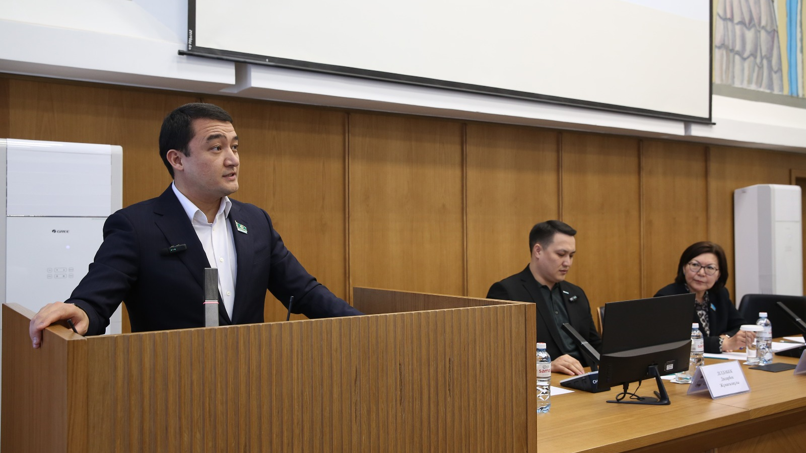 Представители научного сообщества, молодежи и трудовых коллективов поддержали референдум