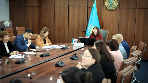 В Министерстве просвещения обсуждены вопросы инфраструктурных проектов и оптимизации бюджета