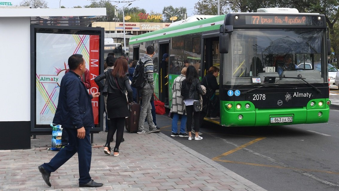 В Алматы усилен контроль за общественным транспортом