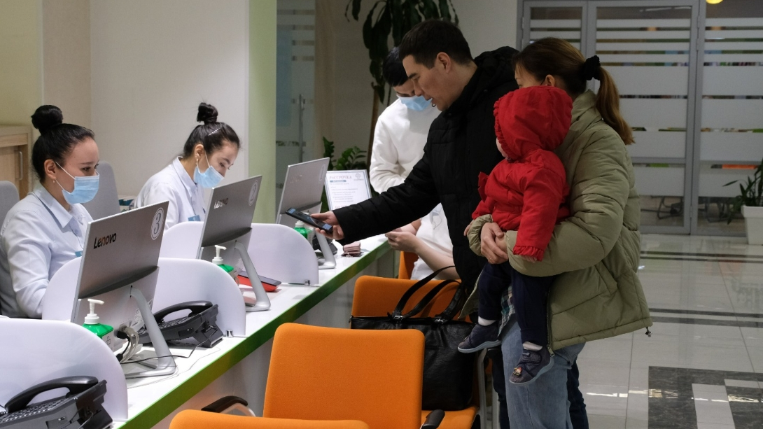 Обязательные прививки для детей: алматинский врач рассказал о графике вакцинации