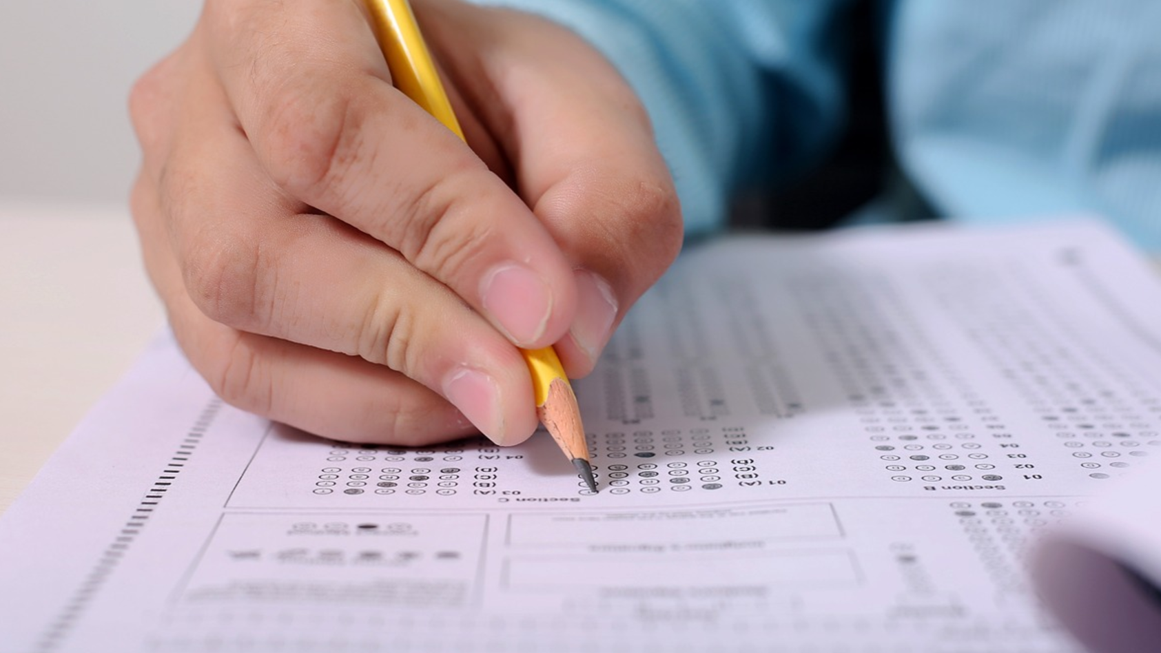 184 тысячи человек подали заявление для участия в мартовском ЕНТ