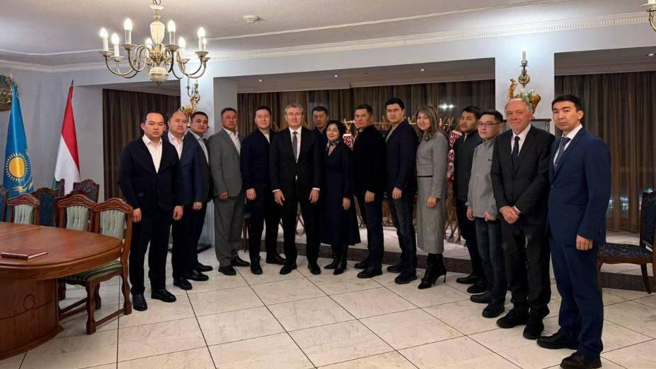 Водные дипломаты Казахстана проходят обучение в Европе и Китае