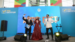 Более 5000 алматинцев поддержали референдум в рамках концерта ALGYS FEST