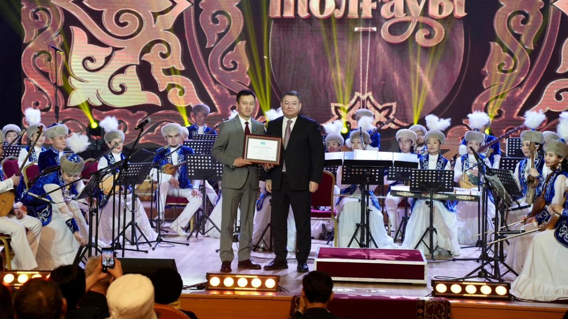 Торжественный вечер к 180-летию Жамбыла Жабаева прошел в Алматы