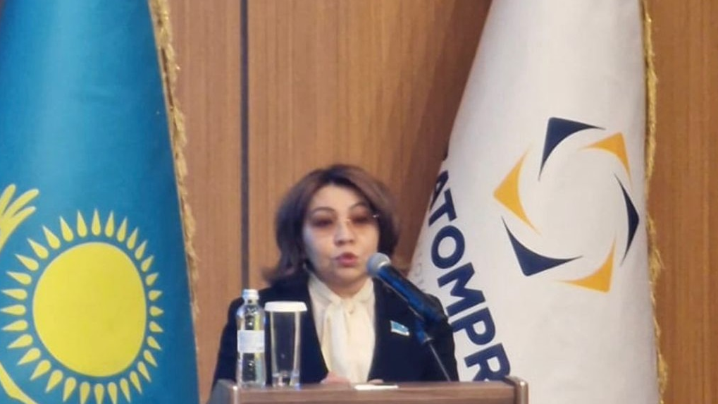 Сенатор Бибигуль Жексенбай провела встречу с коллективом АО «КазатомПром» в преддверии референдума