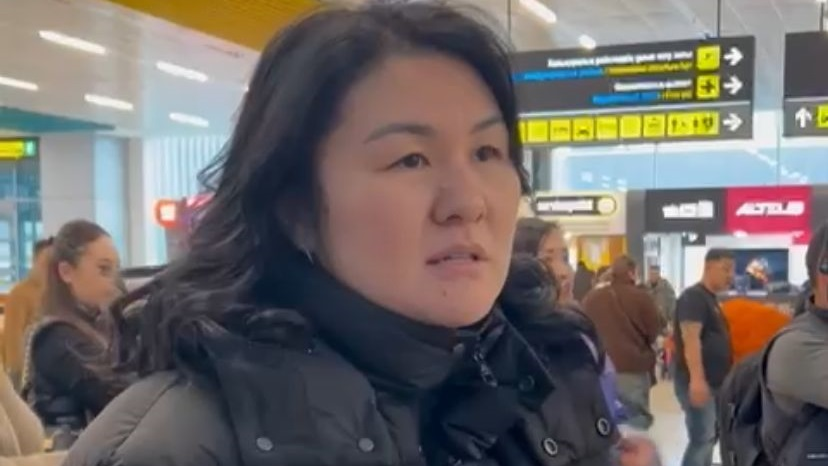 «Сердце матери невозможно обмануть»: Аягоз Жаксылык встретила детей рейсом Маскат – Алматы