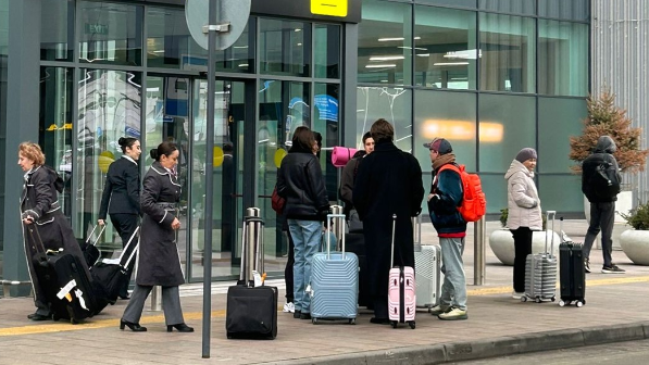 Встречающие спецрейс из Омана в Алматы выразили благодарность МИДу Казахстана