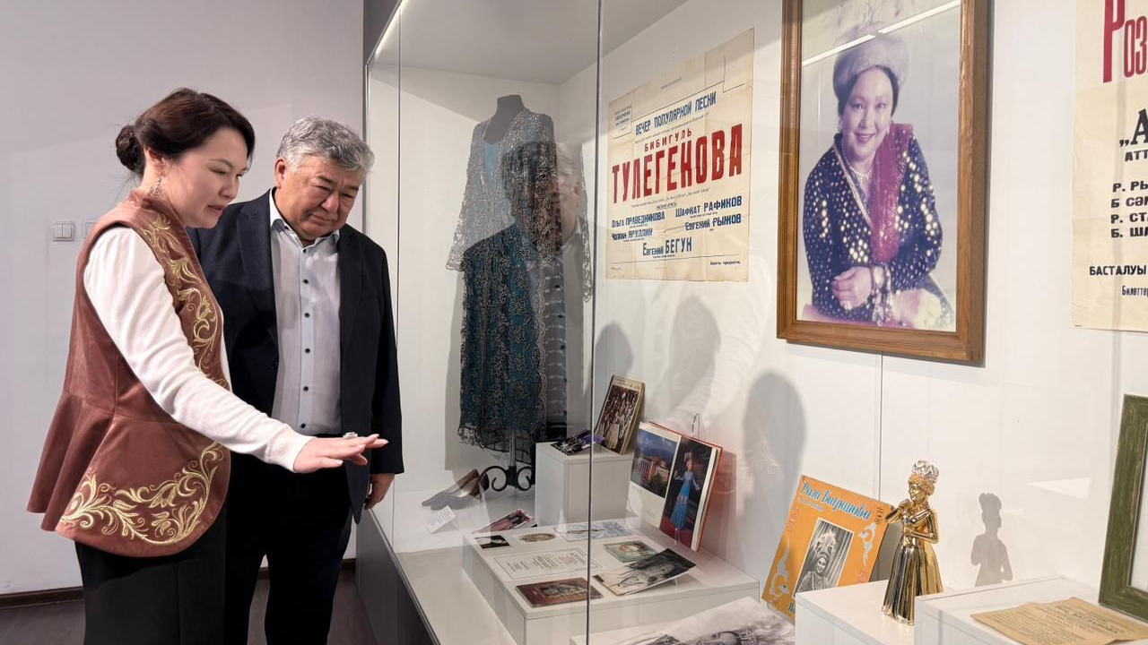 Выставка «Мен қазақ қыздарына қайран қалам», посвященная Международному женскому дню, открылась в музее Алматы 