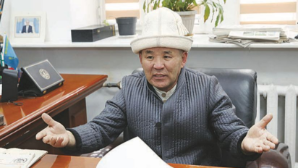 Известный кыргызский художник Майрамкул Асаналиев побывал в Алматы в преддверии Дня Ак калпака