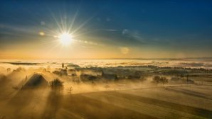 Туман, гололед и сильный ветер ожидаются сегодня в ряде регионов Казахстана