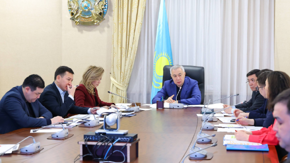 В Правительстве рассмотрели меры по сдерживанию роста цен на продукты