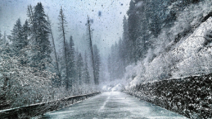 В Казахстане временно закрыли ряд республиканских трасс из-за ухудшения погоды