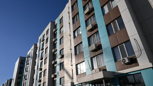 Как в Казахстане реализуются поручения Президента по обеспечению граждан доступным жильем