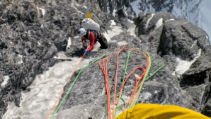 Впервые в истории: казахстанские альпинисты прошли «Стену смерти» — северную стену Эйгера в Альпах