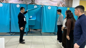 В Алматы стартовал общенациональный референдум: открылись 653 избирательных участка
