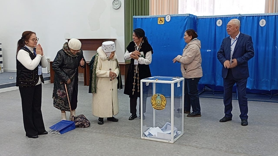 Жительница Алматы на 101-м году жизни проголосовала на референдуме