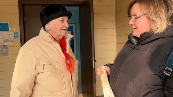 90-летние ровесницы Алмалинского района проголосовали на референдуме в Алматы