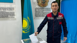 Сотрудники «Алматытеплокоммунэнерго» участвуют в голосовании на референдуме