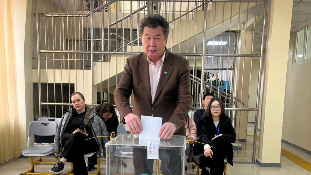 «Как слова в стихах формируют смысл, так и каждый голос формирует будущее» - поэт Галым Калибекулы