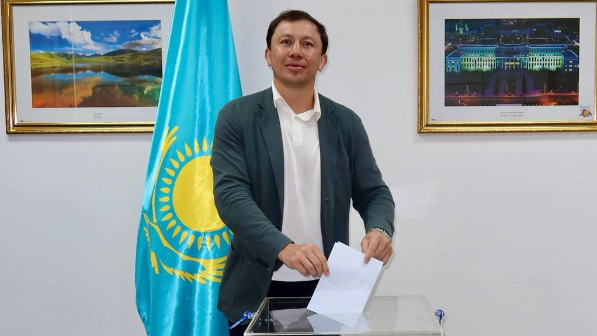 Геннадий Головкин отдал свой голос в Таиланде