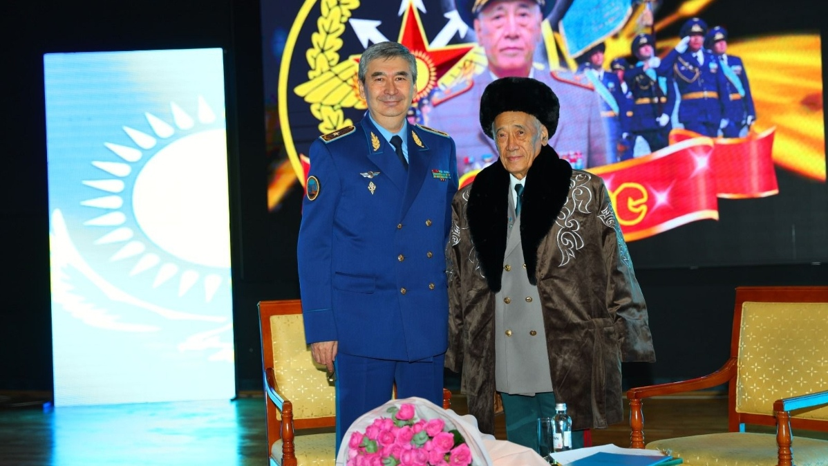 В Алматы чествовали легенду войск связи: генералу Мубараку Орынбекову — 80 лет
