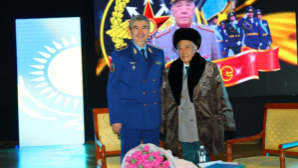 В Алматы чествовали легенду войск связи: генералу Мубараку Орынбекову — 80 лет