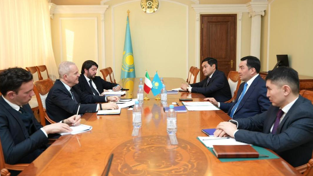 Казахстан и Италия запустят уникальную гибридную электростанцию в Жанаозене