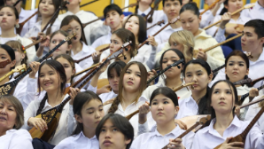 11 500 домбристов Алматы установили национальный рекорд в честь Наурыз Мейрамы