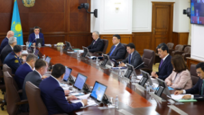 Правительство обсудило реализацию норм новой Конституции