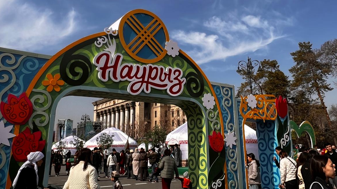 Праздничный городок Наурыза появился в Наурызбайском районе Алматы