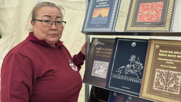 В Алматы проходит книжный фестиваль «КітапФест-2026»