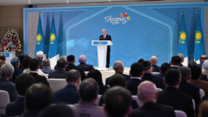 Токаев провел встречу с общественностью Туркестанской области