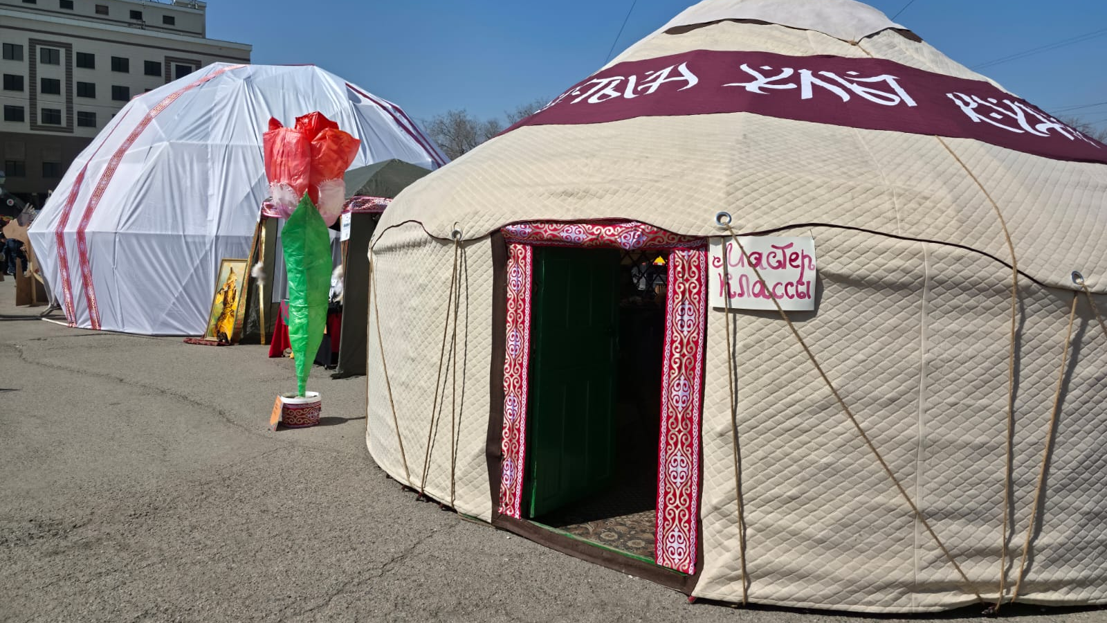 В Алматы встретились традиции и эко-технологии будущего