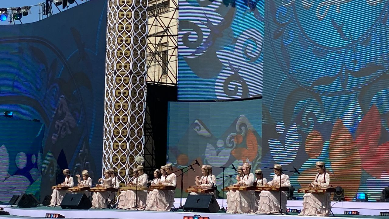 Алматы с размахом отмечает Наурыз: праздник, который восхищает гостей со всего мира