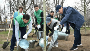 В Алматы в рамках Наурызнама прошла масштабная экоакция