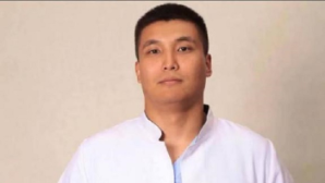 Врач из ЗКО оказал помощь роженице на борту самолета рейса Астана-Уральск