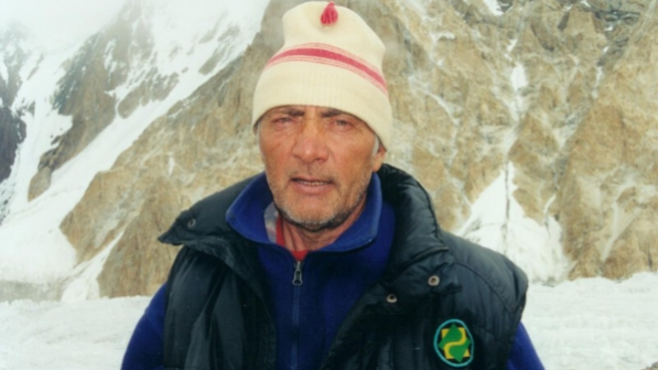 Глава государства присвоил звание «Қазақстанның Еңбек Ері» альпинисту Ерванду Ильинскому