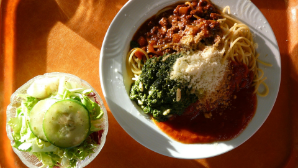 В Казахстане гвардейцы смогут оценивать качество питания в столовых через электронную систему