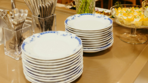 Депутат маслихата Алматы оказал поддержку фонду, работающему с людьми с особыми потребностями